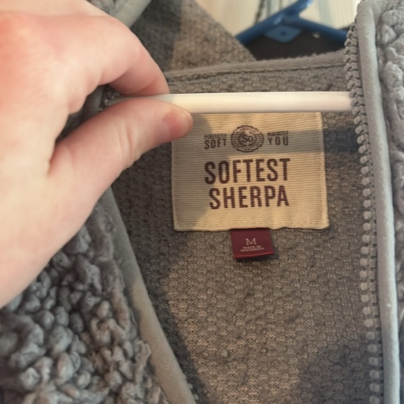 Two jackets - Picture 4 of 5